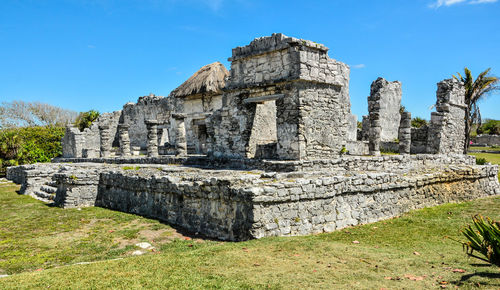 Old ruin building against sky