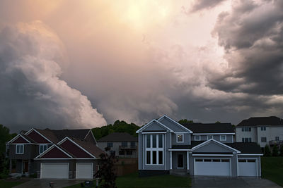 Powerful spring storm in rochester, minnesota