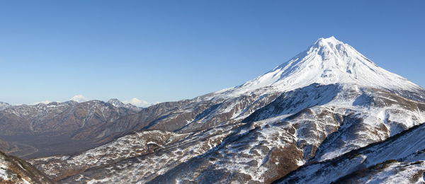 Volcano landscape of kamchatka peninsula. selective focus