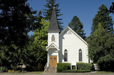 Exterior of temple against sky