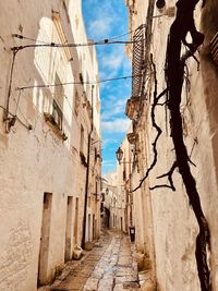 Narrow alley of an old italian village