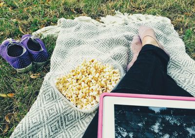 Close up of fresh white flowers