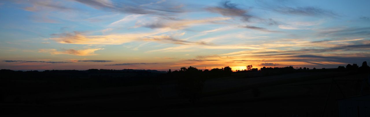 sunset, silhouette, sky, scenics, beauty in nature, tranquil scene, tranquility, orange color, cloud - sky, landscape, nature, idyllic, dark, cloud, dramatic sky, tree, dusk, outdoors, moody sky, no people