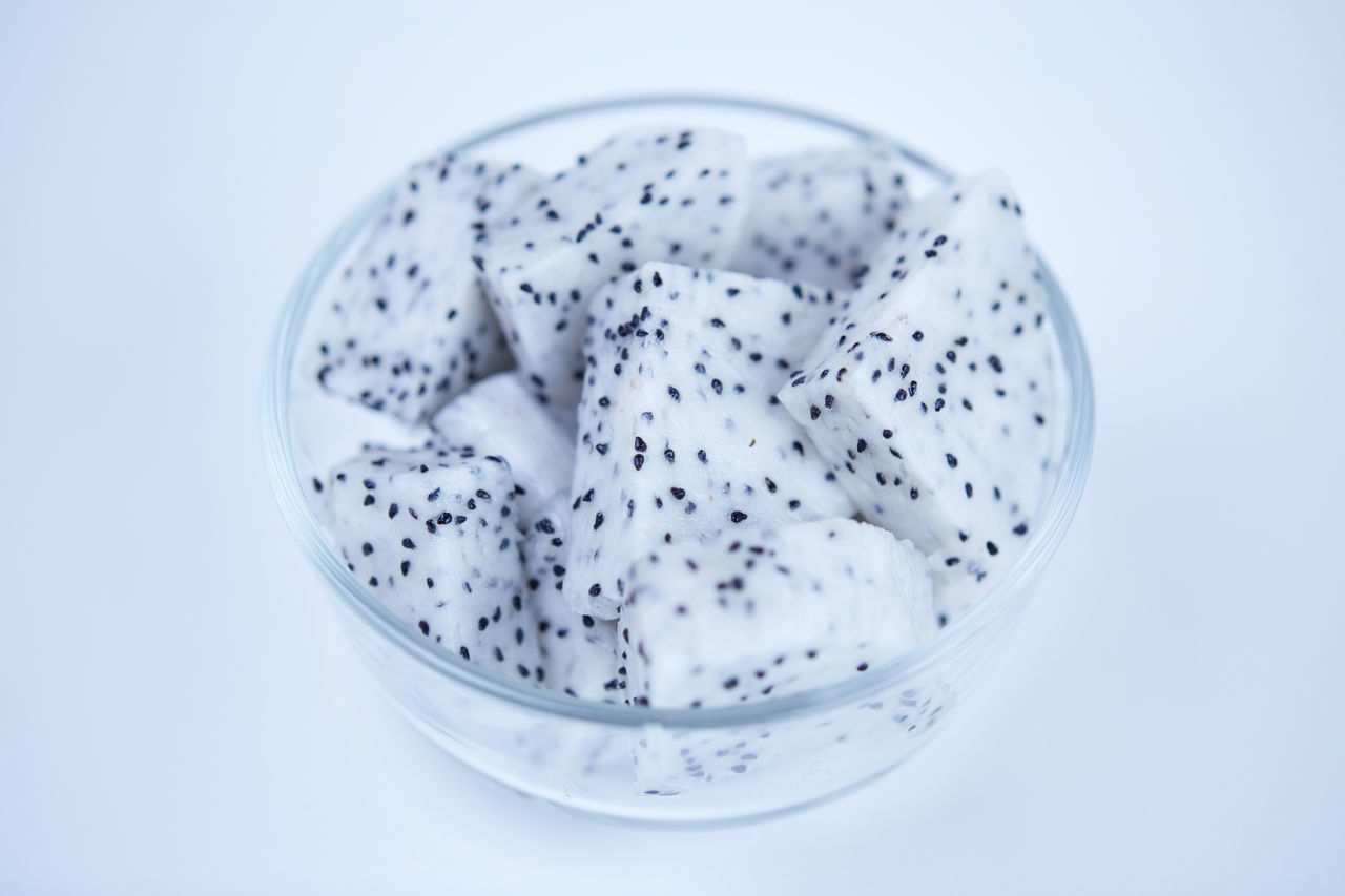 HIGH ANGLE VIEW OF FRUIT ON WHITE TABLE