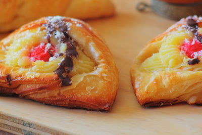 Close-up of bread in plate on table