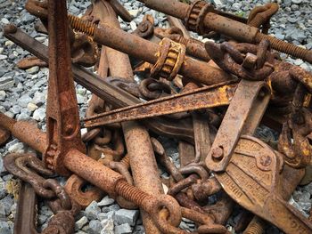 Close-up of rusty chain on boat