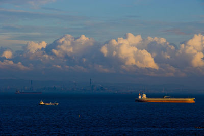 Evening clouds over tokyo bay