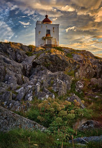 Ulla lighthouse on a warm summers day, haramsøya, Ålesund, norway