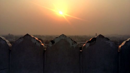 Panoramic view of sun during sunset