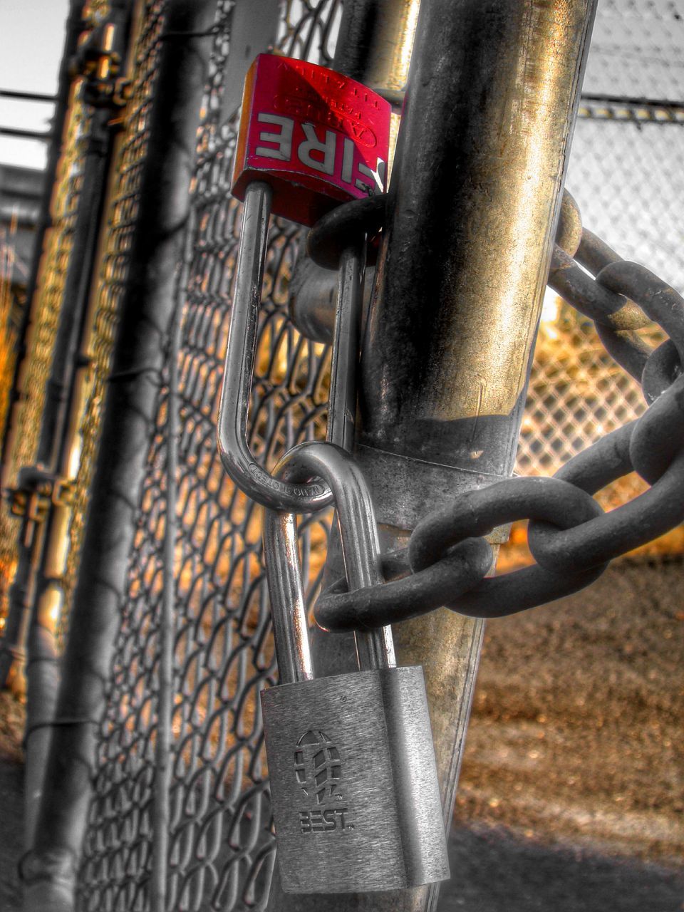 metal, close-up, metallic, text, safety, focus on foreground, security, western script, transportation, communication, mode of transport, protection, padlock, red, chain, no people, day, part of, rusty, land vehicle