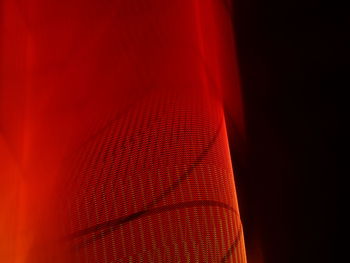 The special conduction properties of light can transmit signals stably