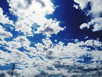 Low angle view of cloudy sky