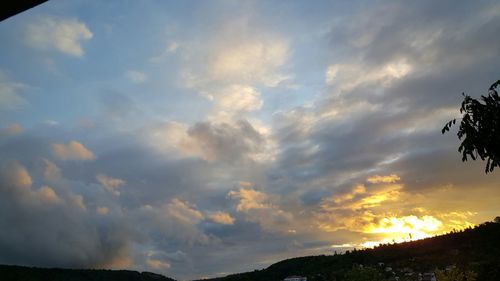 Low angle view of cloudy sky