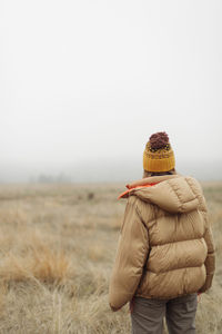 Outdoor portrait of a young woman.