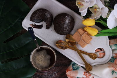 Directly above shot of cookies in plate on table