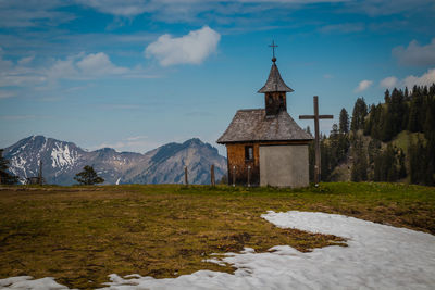 Little chapel and beautiful mountain landscape in mellau, vorarlberg austria