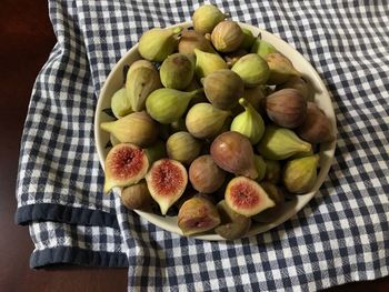 High angle view of apples in bowl
