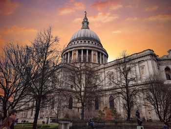 Sunrise over st pauls cathedral in london