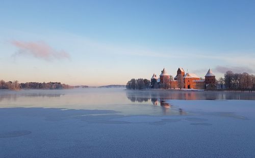 Trakai island castle frozing lake