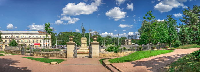 View of statue against cloudy sky