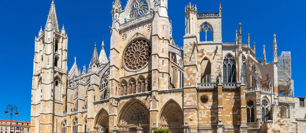 Panoramic view of the cathedral of leon in spain