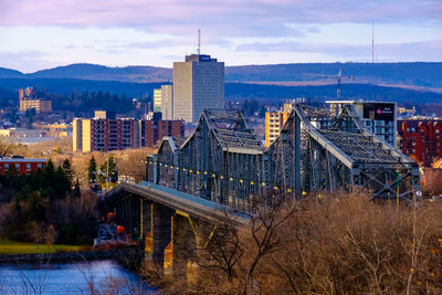 Alexandra bridge over the ottawa river