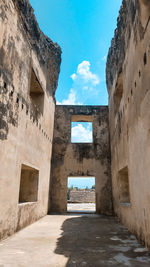 Old ruin building against sky