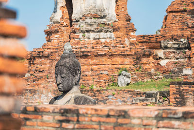 The beauty of buildings in ayutthaya, thailand it is a precious and rare thing.