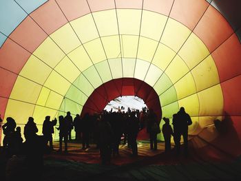 People in hot air balloon