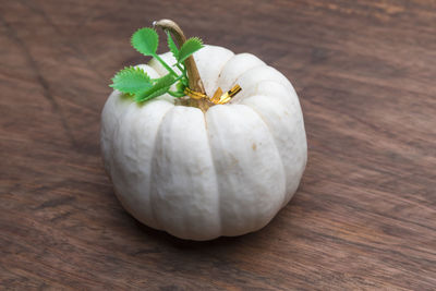 High angle view of garlic on table