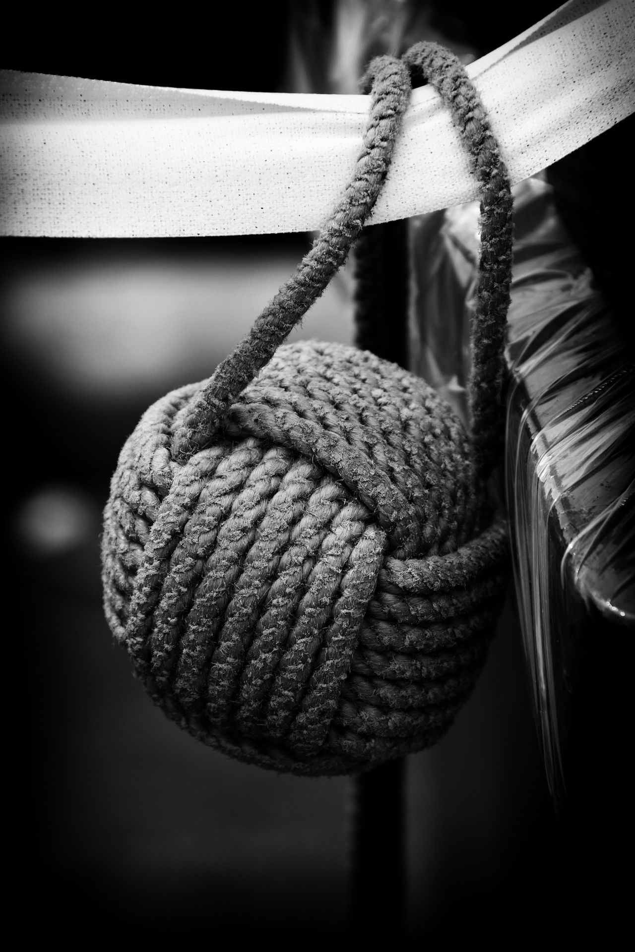 Monkeys fist knot