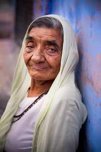 Portrait of a smiling woman