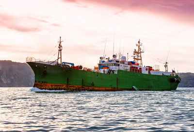 Tugboat in the pacific ocean near the kamchatka peninsula