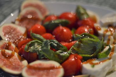 Close-up of chopped fruit salad in bowl
