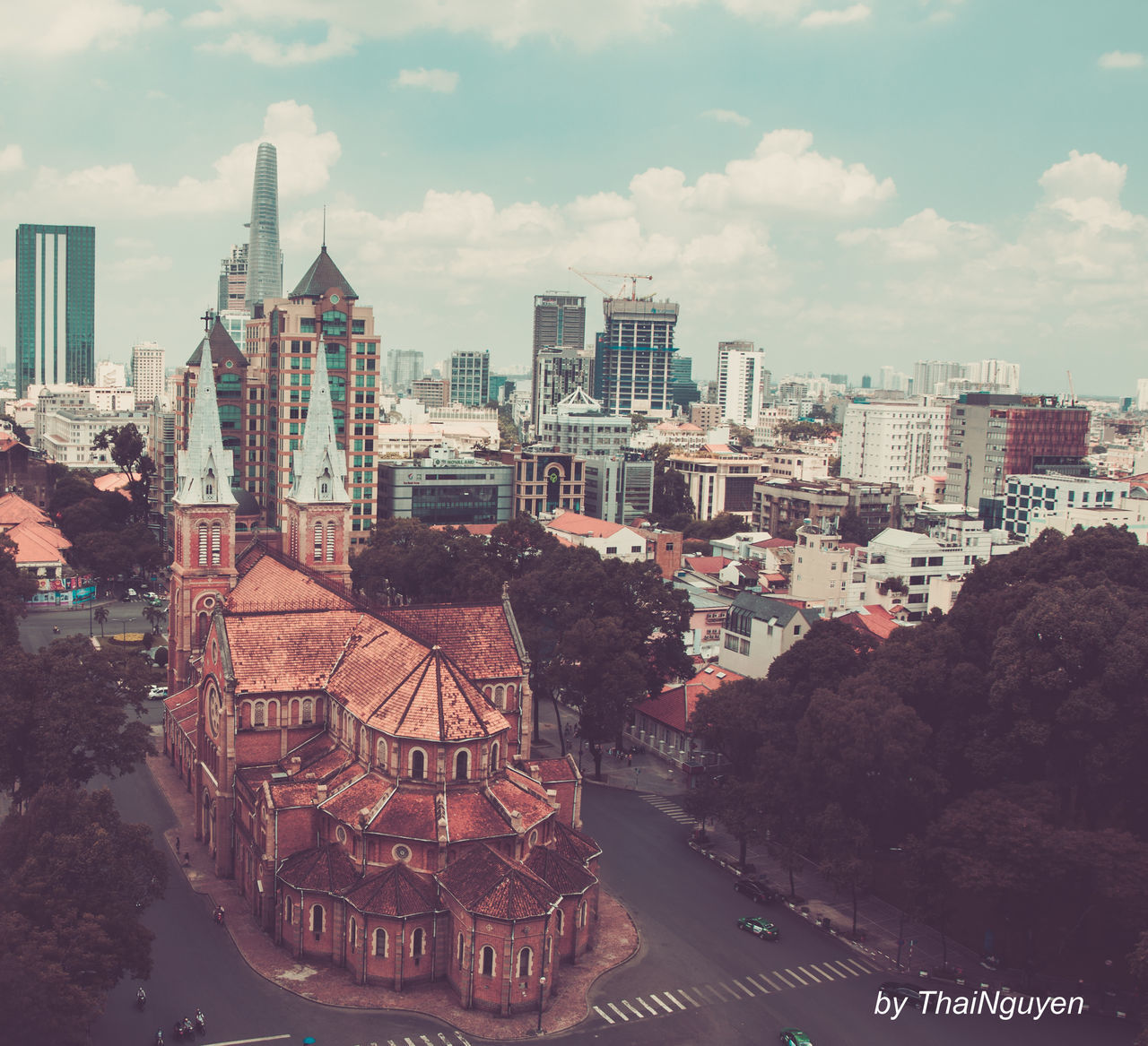 VIEW OF CITYSCAPE AGAINST SKY