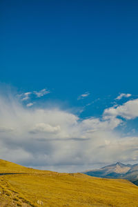 Mountain top and clear sky in the rocky mountains national park.