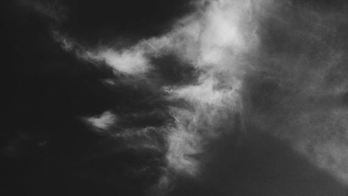 Low angle view of cloudy sky