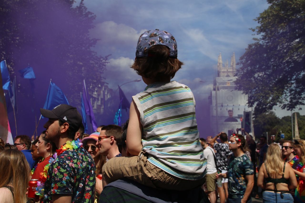 GROUP OF PEOPLE PHOTOGRAPHING AT MUSIC FESTIVAL