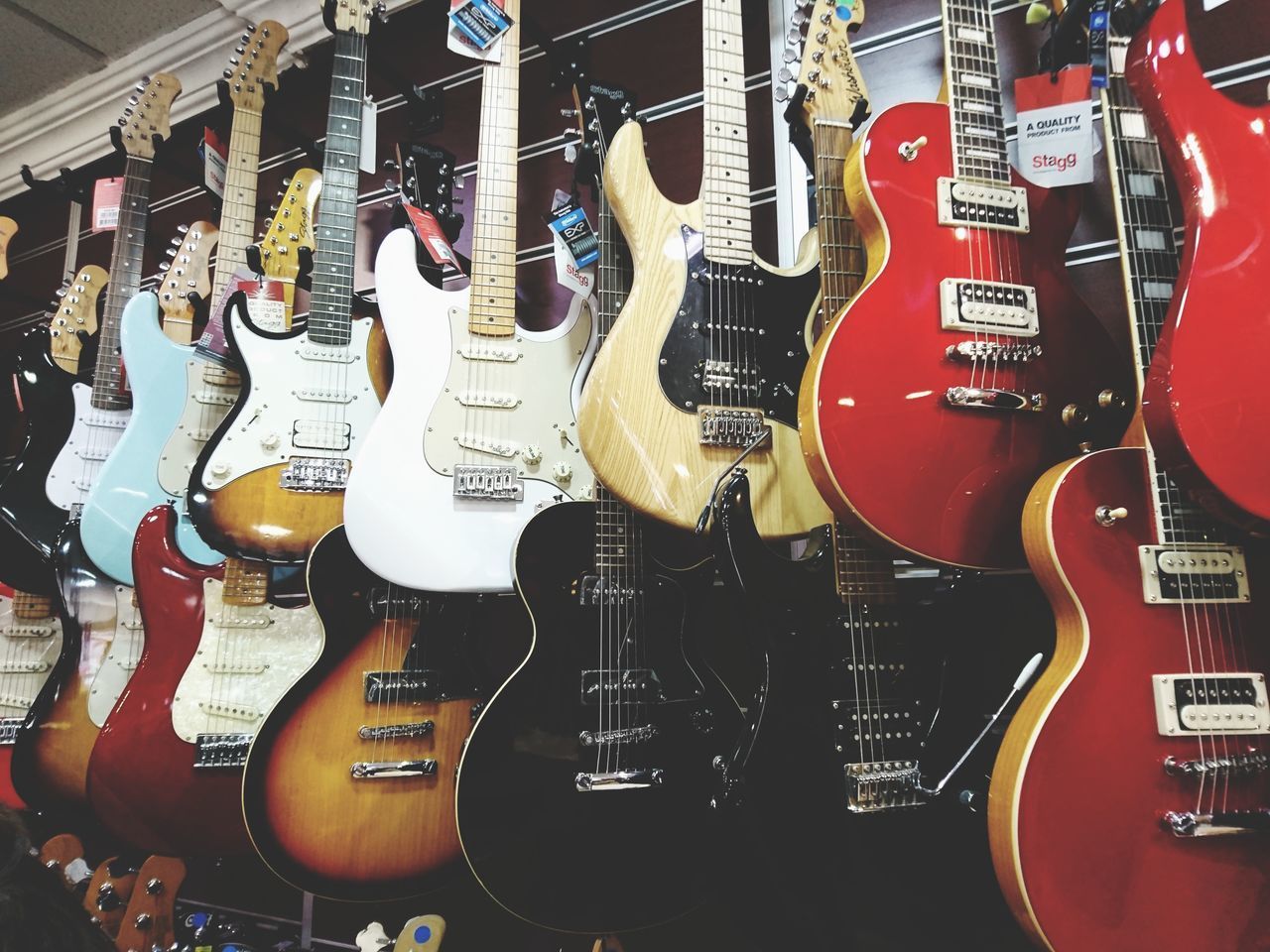 VIEW OF GUITAR AT STORE