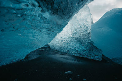 Breathtaking diamond beach on iceland in winter with large ice blocks, ice cubes