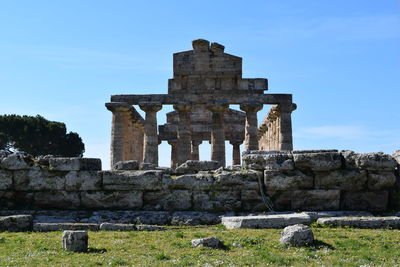 Old ruin building against sky