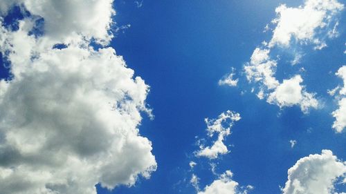 Low angle view of cloudy sky