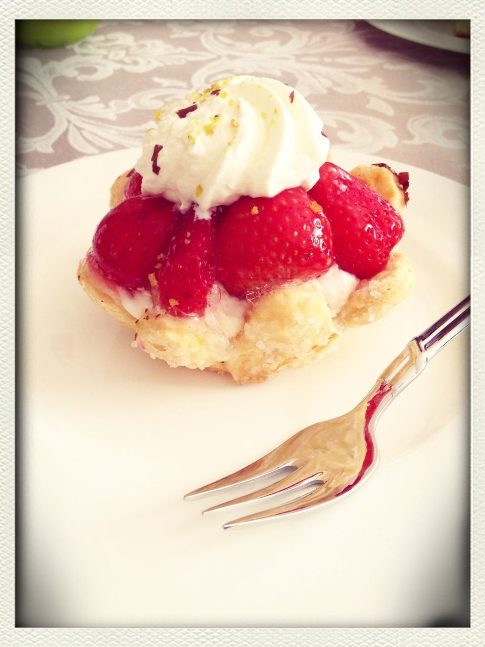 food and drink, food, indoors, freshness, sweet food, ready-to-eat, dessert, strawberry, still life, indulgence, fruit, unhealthy eating, transfer print, temptation, close-up, plate, cake, red, table