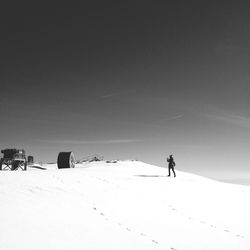 Tourists on mountain landscape