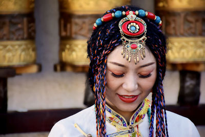 Portrait of a smiling young woman