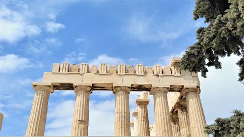 Greek antiquity, hellenism. 2,500-year-old parthenon marble temple on the acropolis.  doric columns.