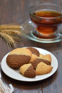 Close-up of cookies in plate on table