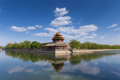 Reflection of building in lake