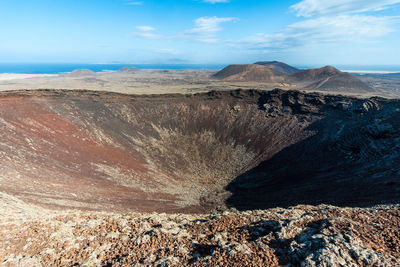 The crater of the volcano calderón hondo