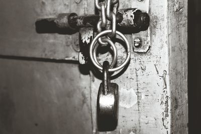 Close-up of rusty chain